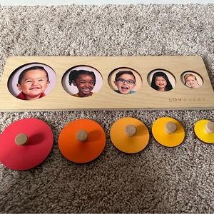 Lovevery Circle of Friends Puzzle